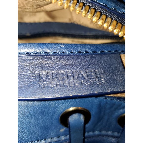 Michael Kors Blue Leather Handbag With Braided Handles & Tassel Detailing - Picture 3 of 11